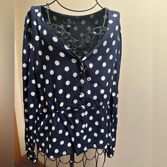 J Crew Long Sleeve peplum button-down shirt - Picture 2 of 6